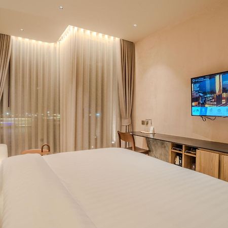 Inn a day Bangkok Bagian luar foto