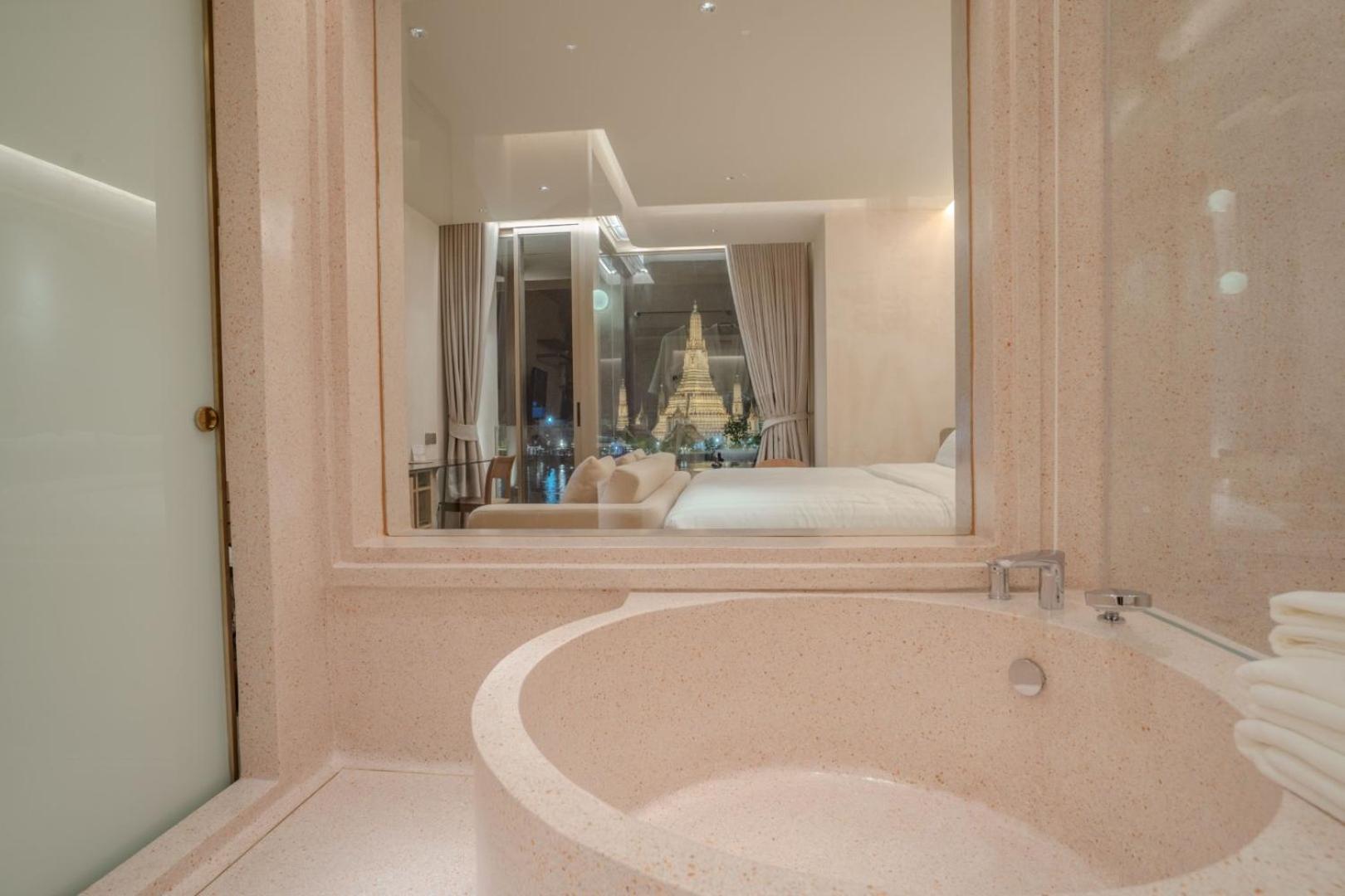 Inn a day Bangkok Bagian luar foto