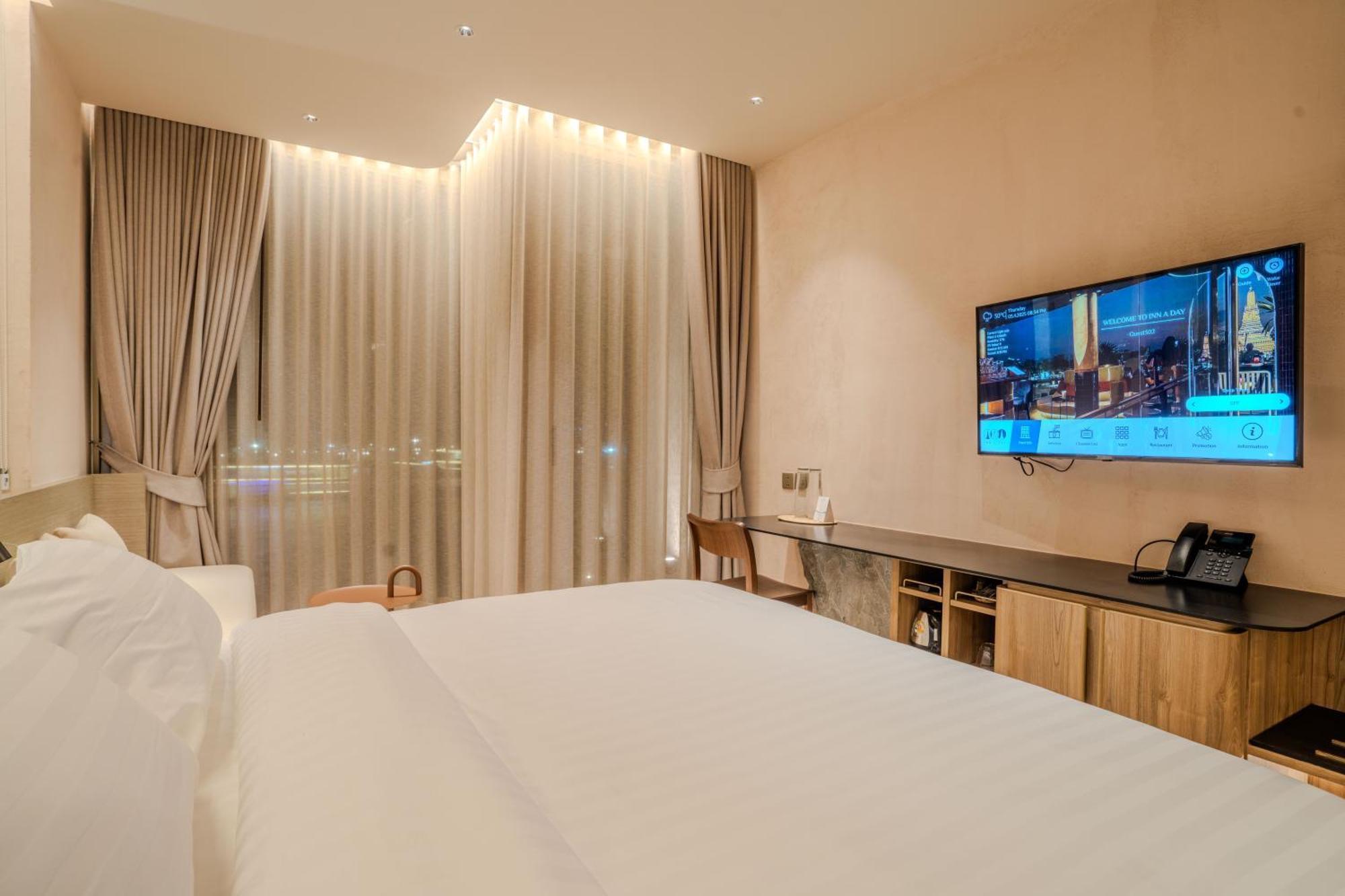 Inn a day Bangkok Bagian luar foto
