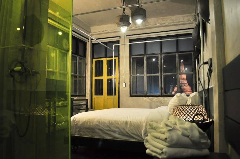 Inn a day Bangkok Bagian luar foto